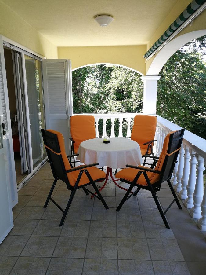 Apartmani Ban Omišalj Exterior foto
